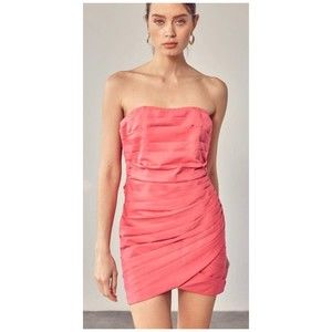 DO + BE Pleated Tube Strapless Antique White Mini Dress